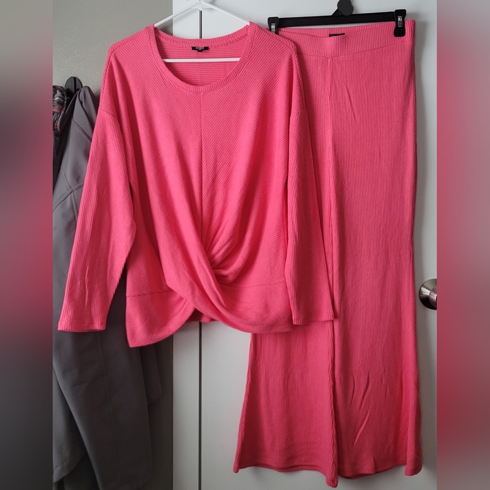 Express Soft Pink Ribbed Top & Pants Lounge Set